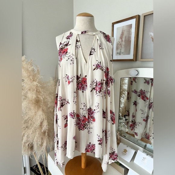 Free People Tree Swing Cream Pink Floral Mini Dress Tunic With Pockets Size S/M - Picture 3 of 17